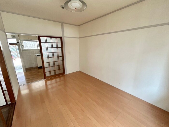 物件内観写真9　(居室)