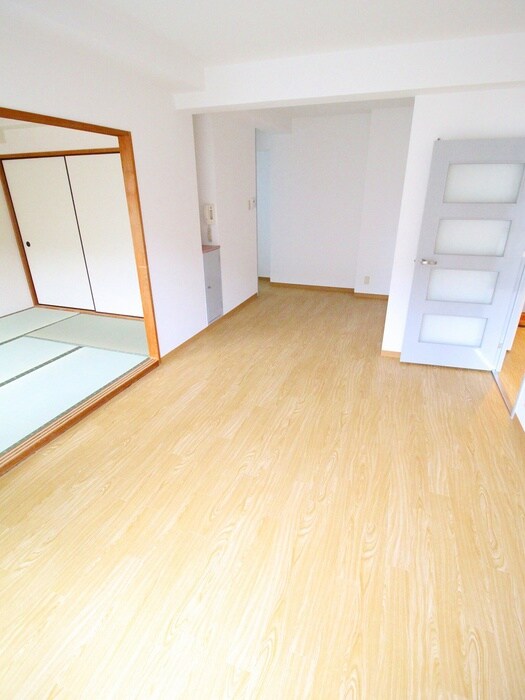 物件内観写真13　(居室)