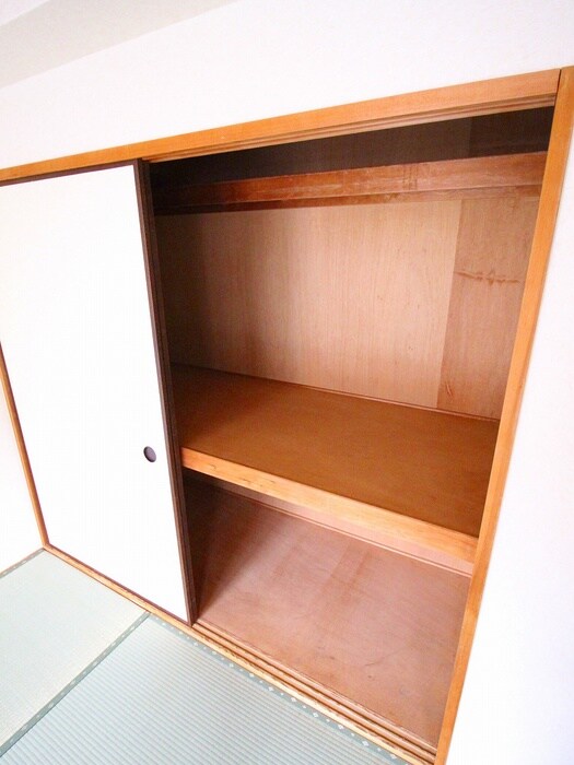 物件内観写真18　(収納)