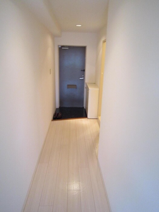 物件内観写真10　(廊下)