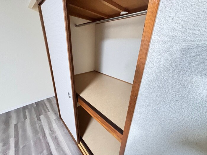 物件内観写真13　(収納)