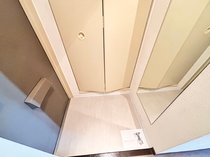 物件内観写真14　(玄関)