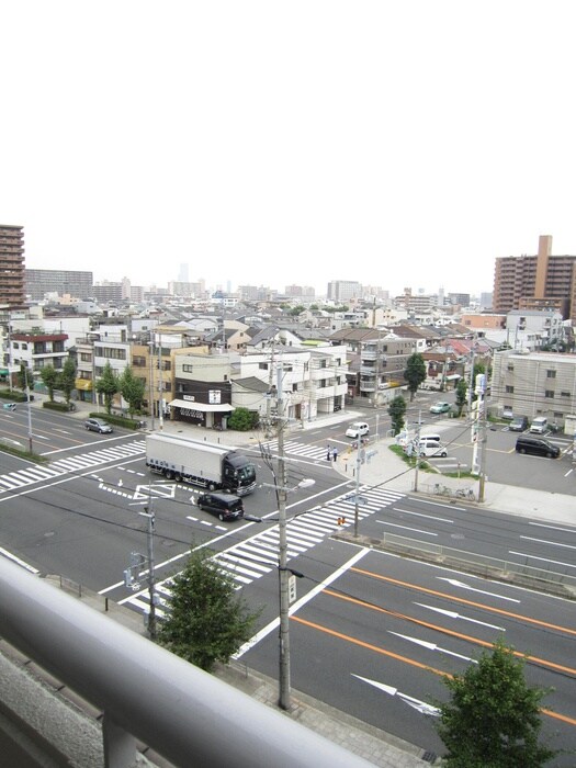 物件内観写真16　(室内からの展望)