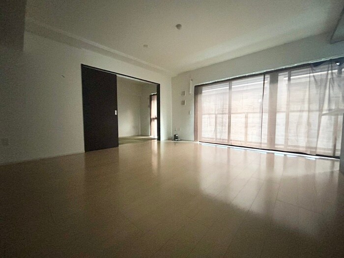 物件内観写真4　(居室)