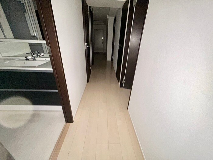 物件内観写真17　(廊下)