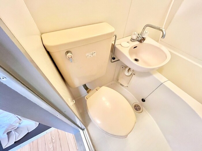 物件内観写真11　(トイレ)