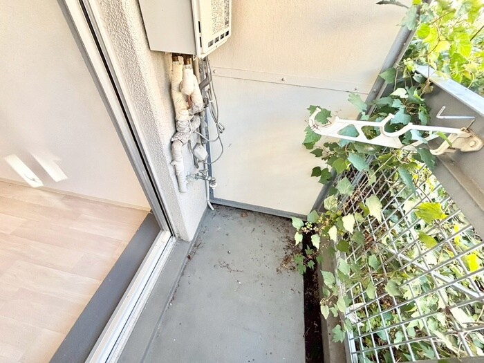 物件内観写真13　(洗濯機置場)