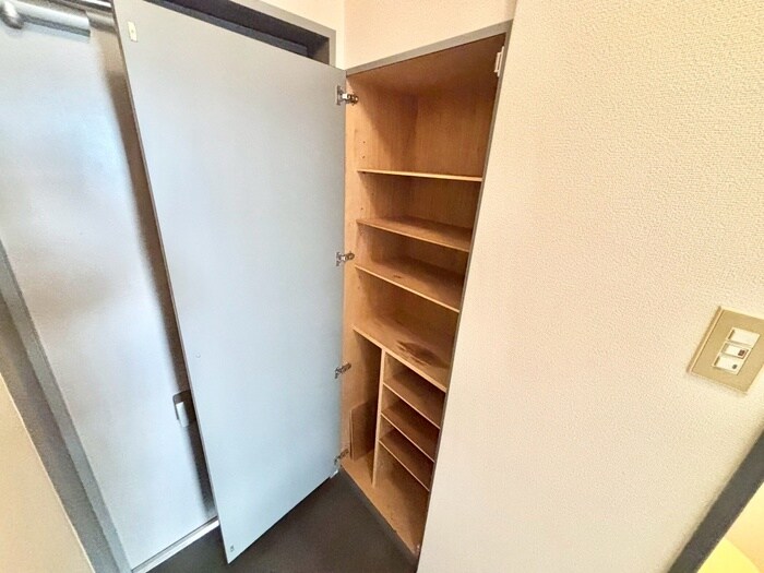 物件内観写真16　(靴箱)