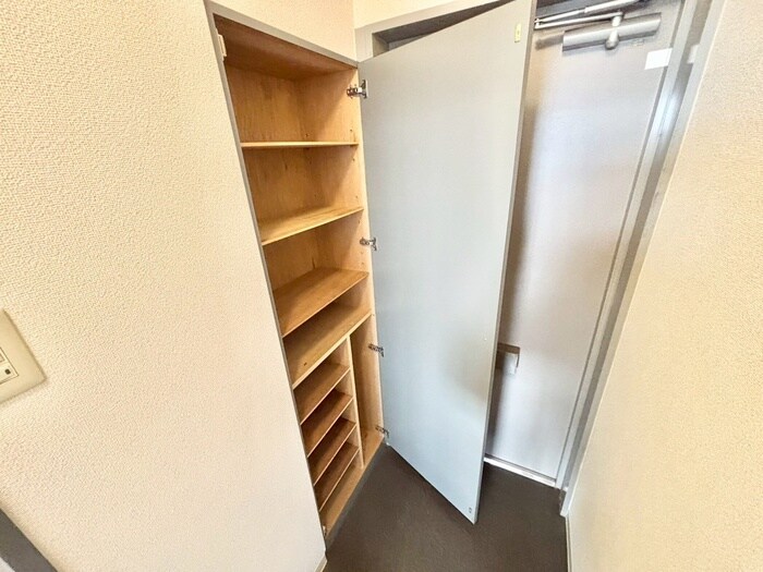 物件内観写真16　(靴箱)