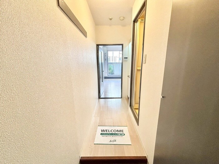 物件内観写真17　(廊下)