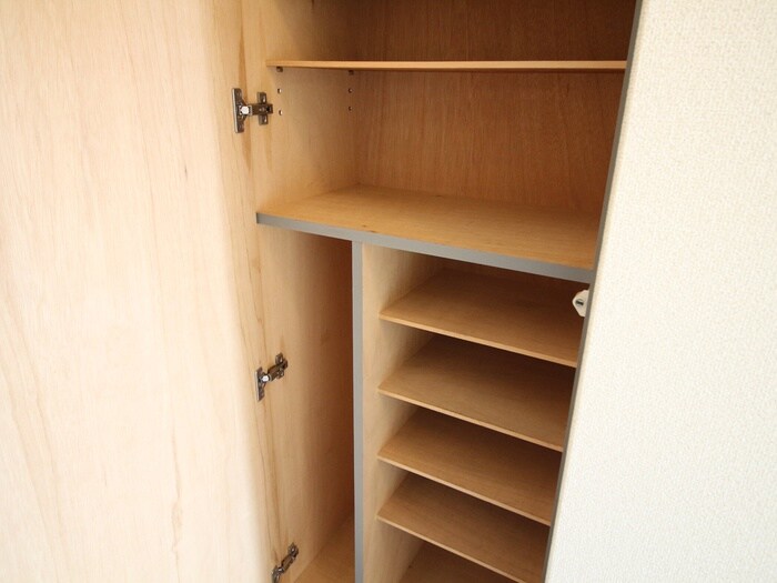 物件内観写真17　(靴箱)