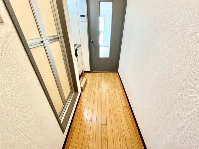 物件内観写真19　(廊下)