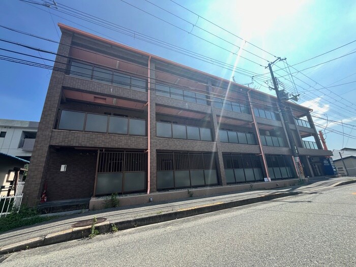 物件外観写真4　(外観写真)