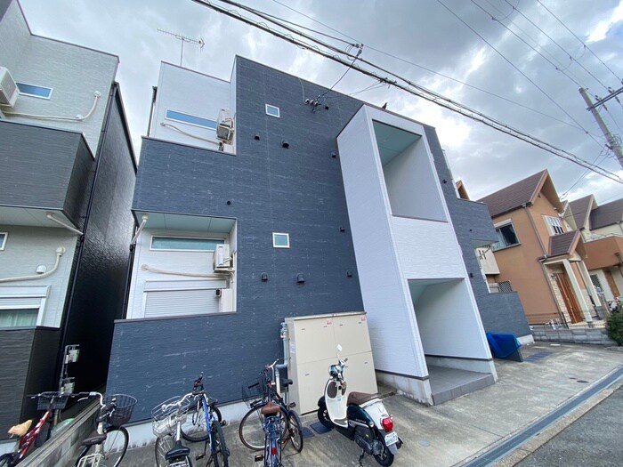 物件外観写真3　(外観写真)