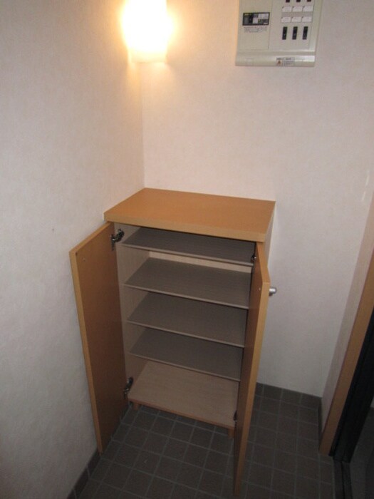 物件内観写真11　(靴箱)