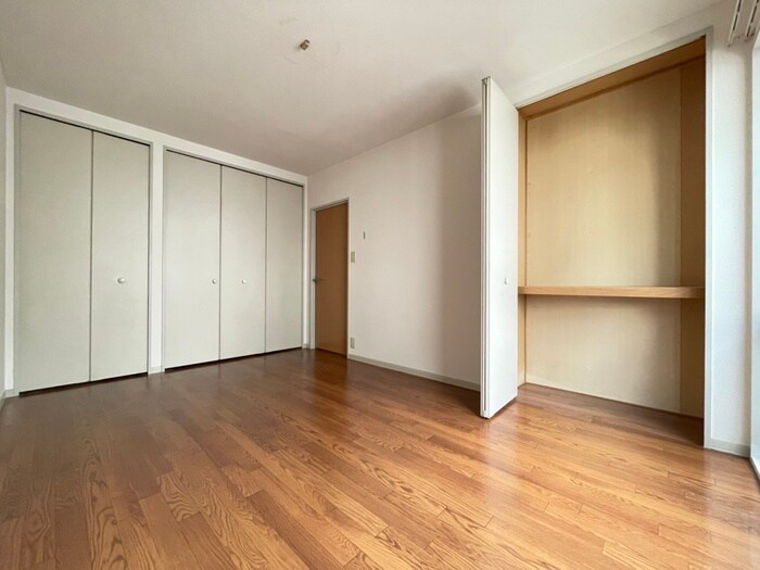 物件内観写真11　(居室)