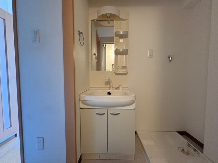 物件内観写真13　(洗面)