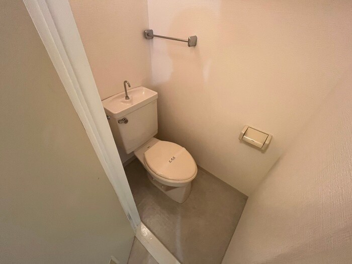 物件内観写真11　(トイレ)