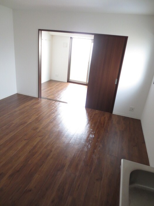 物件内観写真8　(居室)