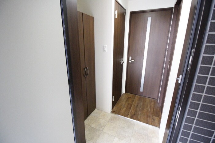 物件内観写真15　(玄関)