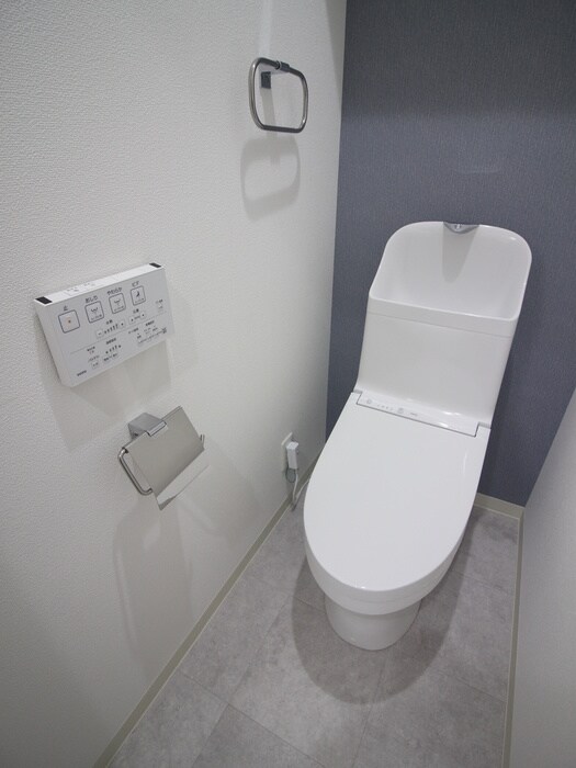 物件内観写真12　(トイレ)