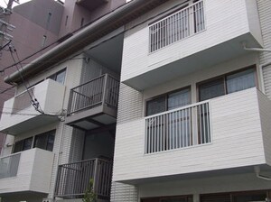 フォーティーンイレブン外観写真