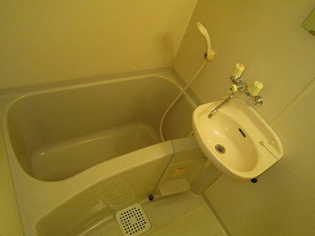 物件内観写真13　(バス／シャワールーム等)