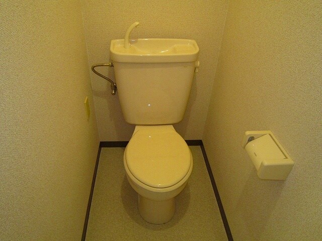 物件内観写真14　(トイレ)