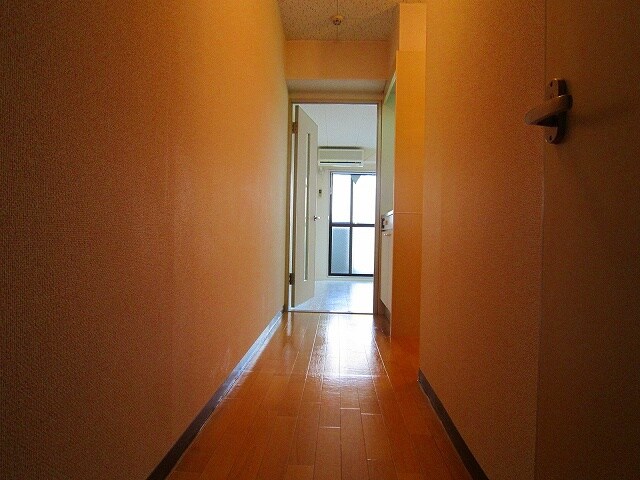 物件内観写真15　(廊下)