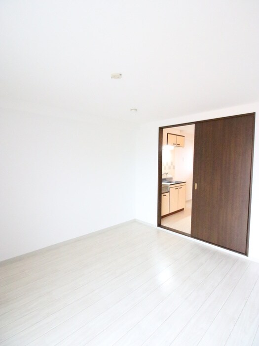 物件内観写真13　(居室)