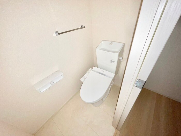 物件内観写真16　(トイレ)