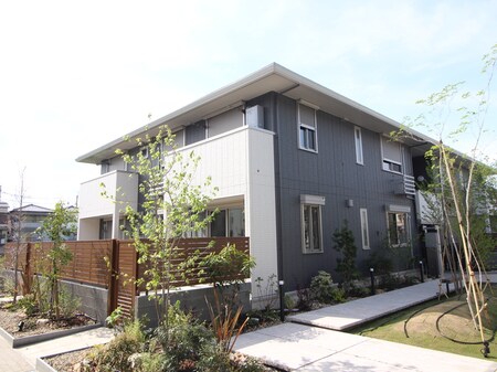 Famille Crescent A棟外観写真