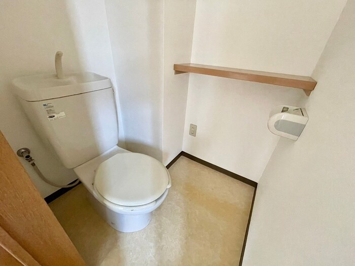 物件内観写真14　(トイレ)