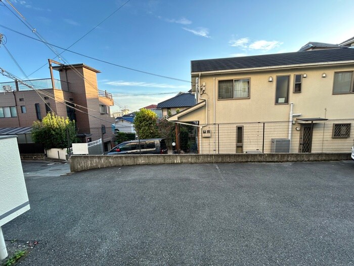 物件内観写真21　(室内からの展望)