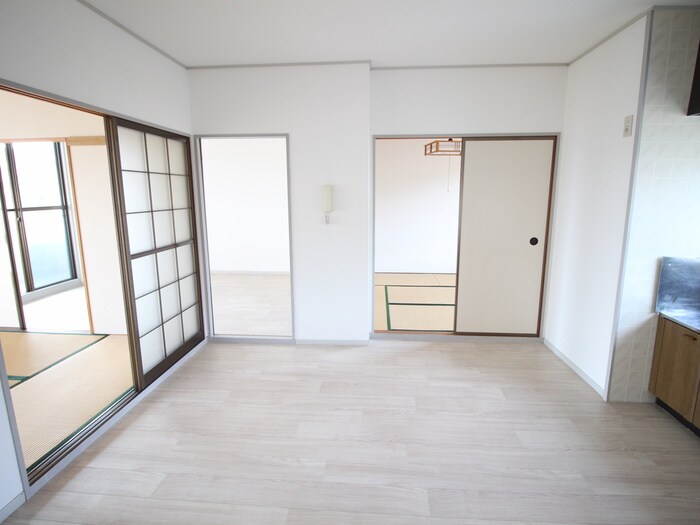 物件内観写真9　(居室)