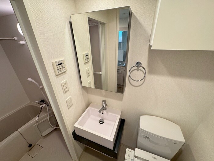 物件内観写真12　(洗面)