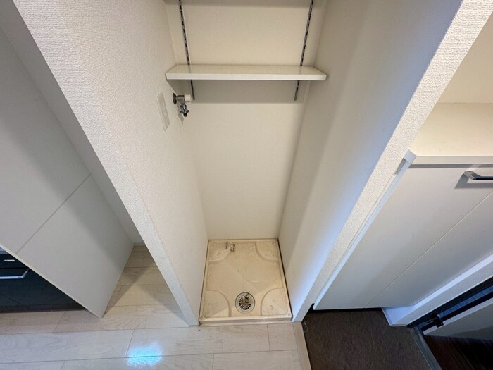 物件内観写真13　(洗濯機置場)