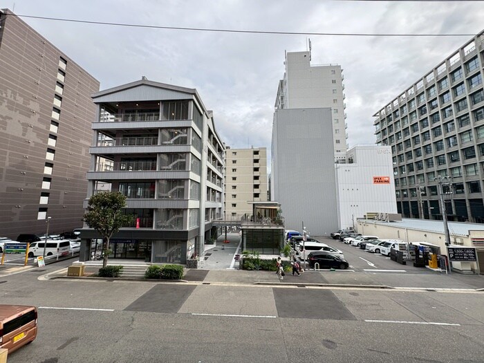 物件内観写真16　(室内からの展望)