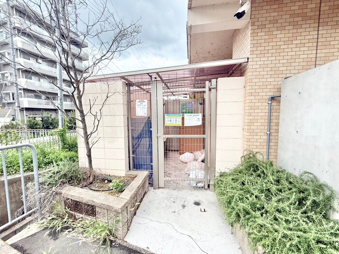 物件外観写真4　(建物設備)