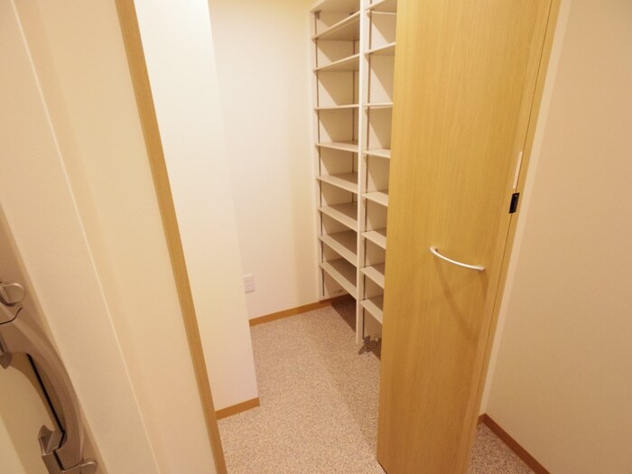 物件内観写真21　(靴箱)