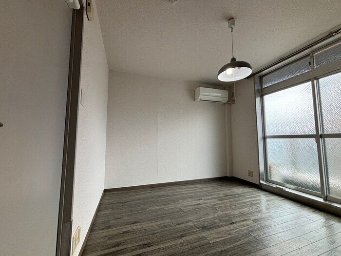 物件内観写真15　(居室)