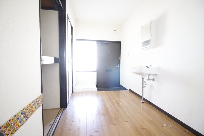 物件内観写真8　(居室)