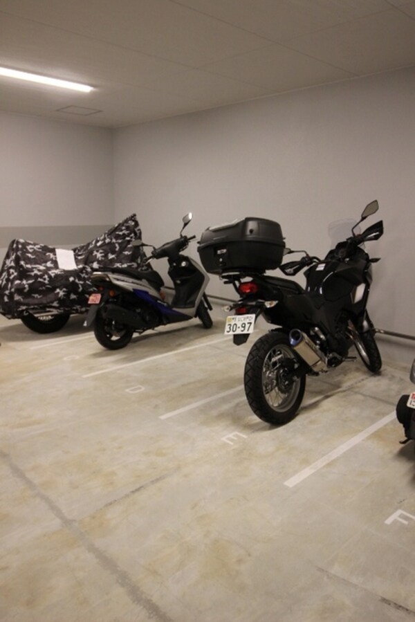 バイク置き場