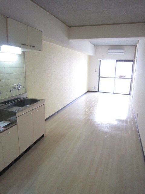 物件内観写真5　(居室)