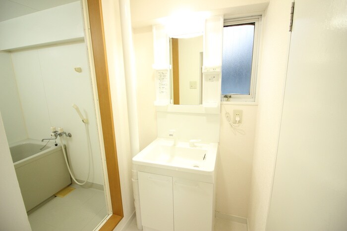 物件内観写真12　(洗面)