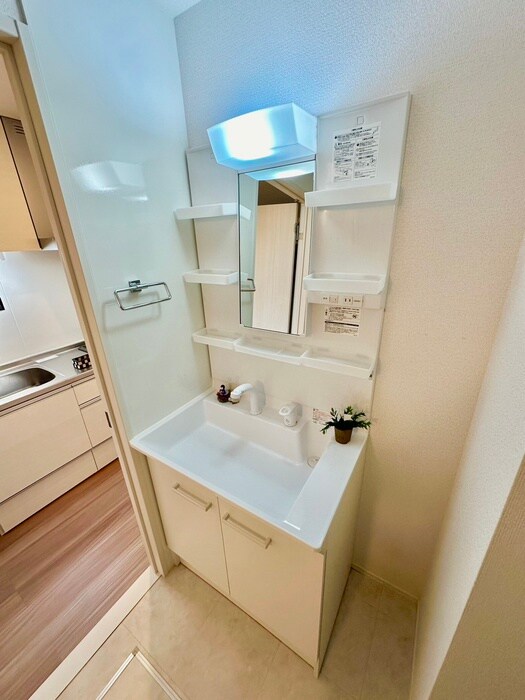 物件内観写真12　(洗面)