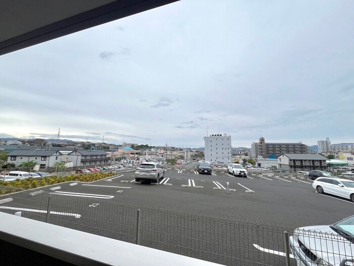 物件内観写真19　(室内からの展望)