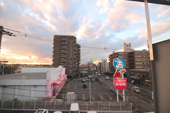 物件内観写真22　(室内からの展望)