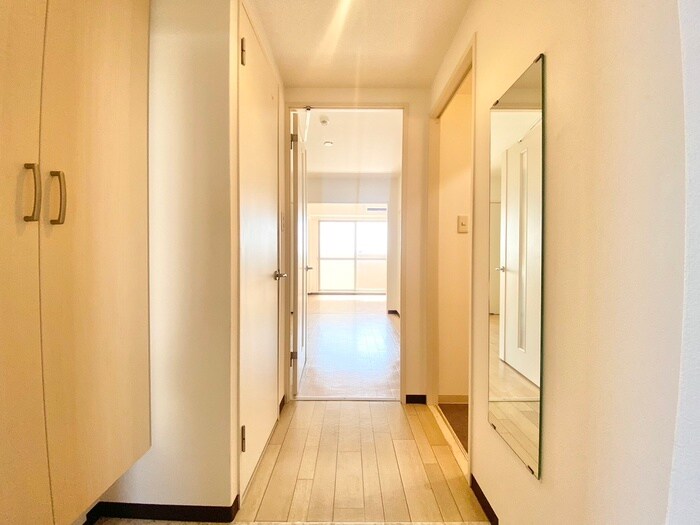 物件内観写真21　(玄関)