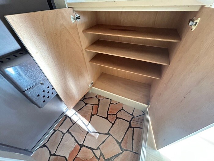 物件内観写真8　(靴箱)